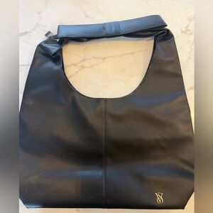 BRAND NEW W/ Tags: Elegant Black PU Leather Shoulder Bag